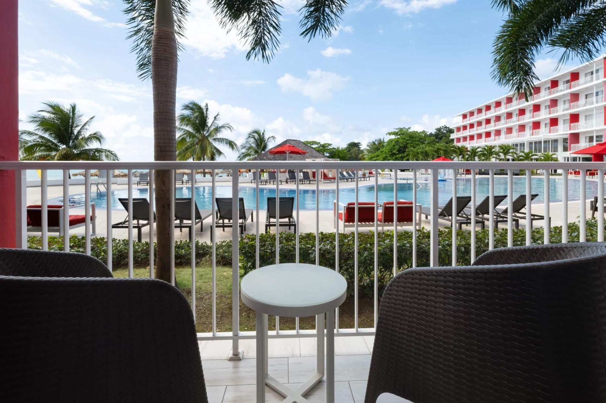 Grand Decameron Cornwall Beach, A Trademark All-Inclusive Resort Montego Bay Luaran gambar